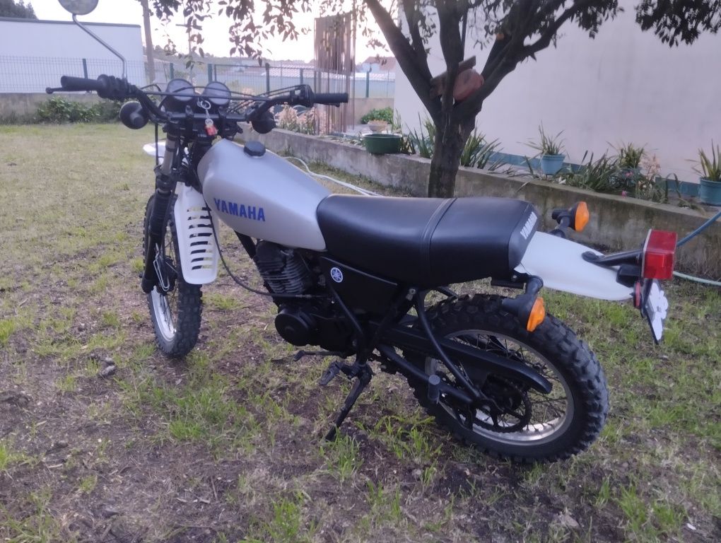 Yamaha XT 250 de 1982