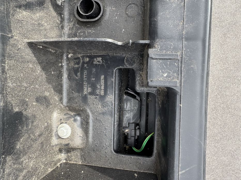 Para choques de trás peugeot 106