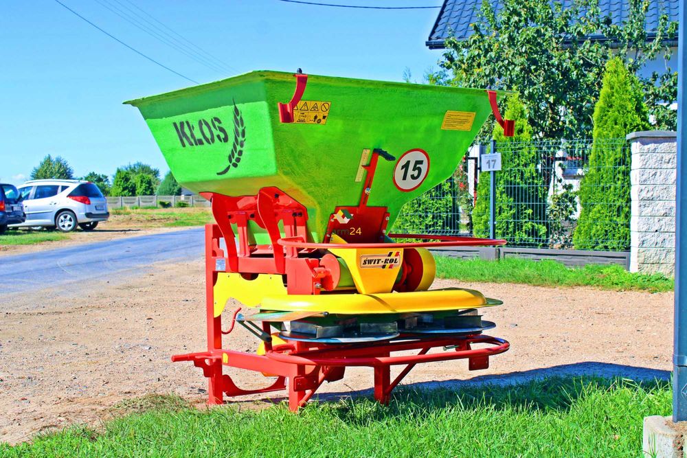 Rozsiewacz wapna nawozu Rozsiewacz taśmowy 300L 400L 600L 800L KŁOS
