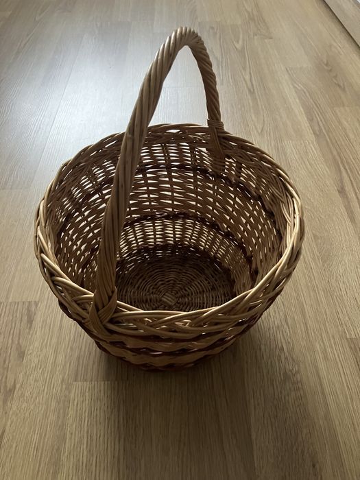 Вироби з лози, корзинка