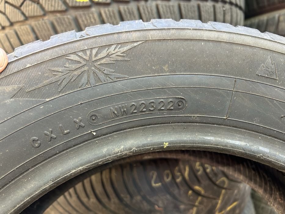 Opony zimowe toyo tires 185/65/15