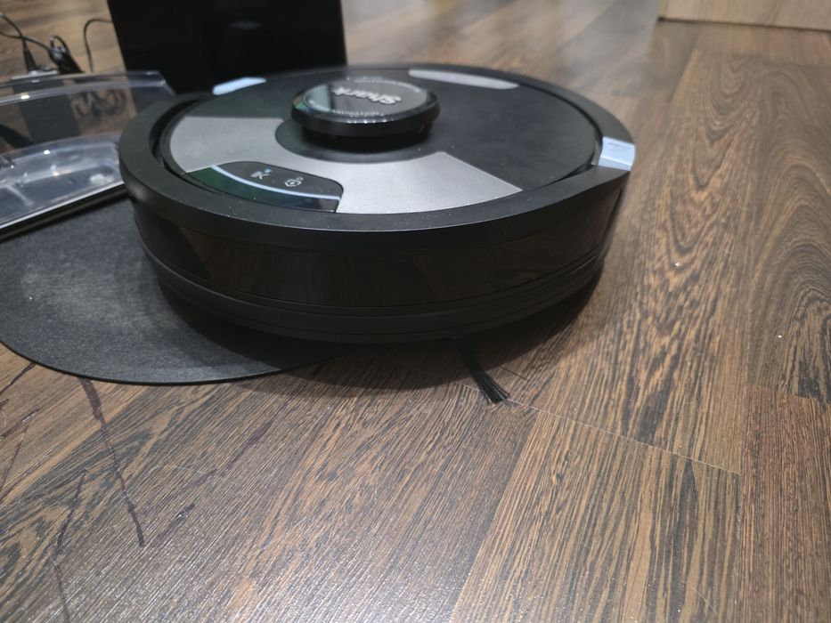 Shark AI Ultra 2 w 1, robot odkurzający z mopem,