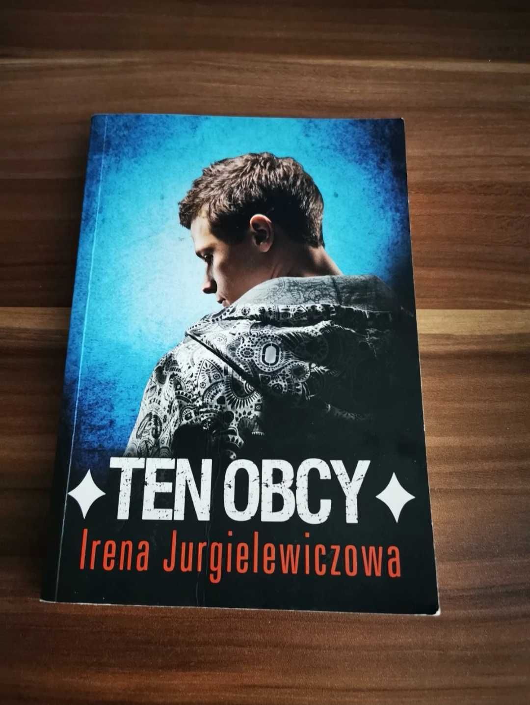 Lektura Ten Obcy