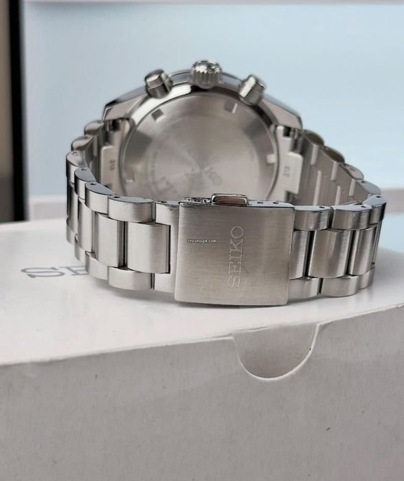 Seikos prospex speedtimer SSC911P1