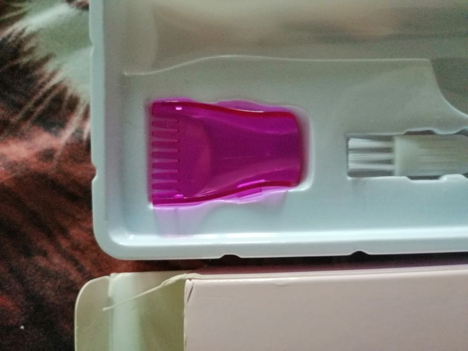 Funstant Trymer do bikini, intymne golarka do włosów łonowych z grzebi