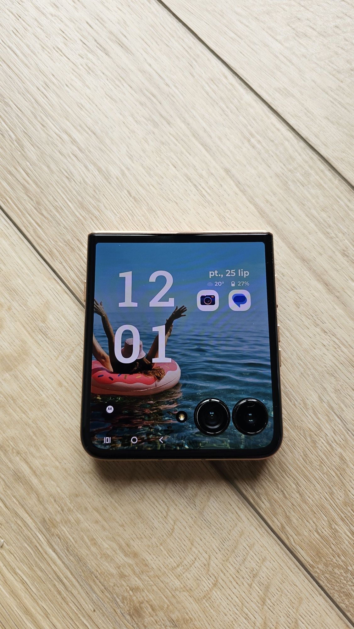 Motorola RAZR 60 Ultra 16/512