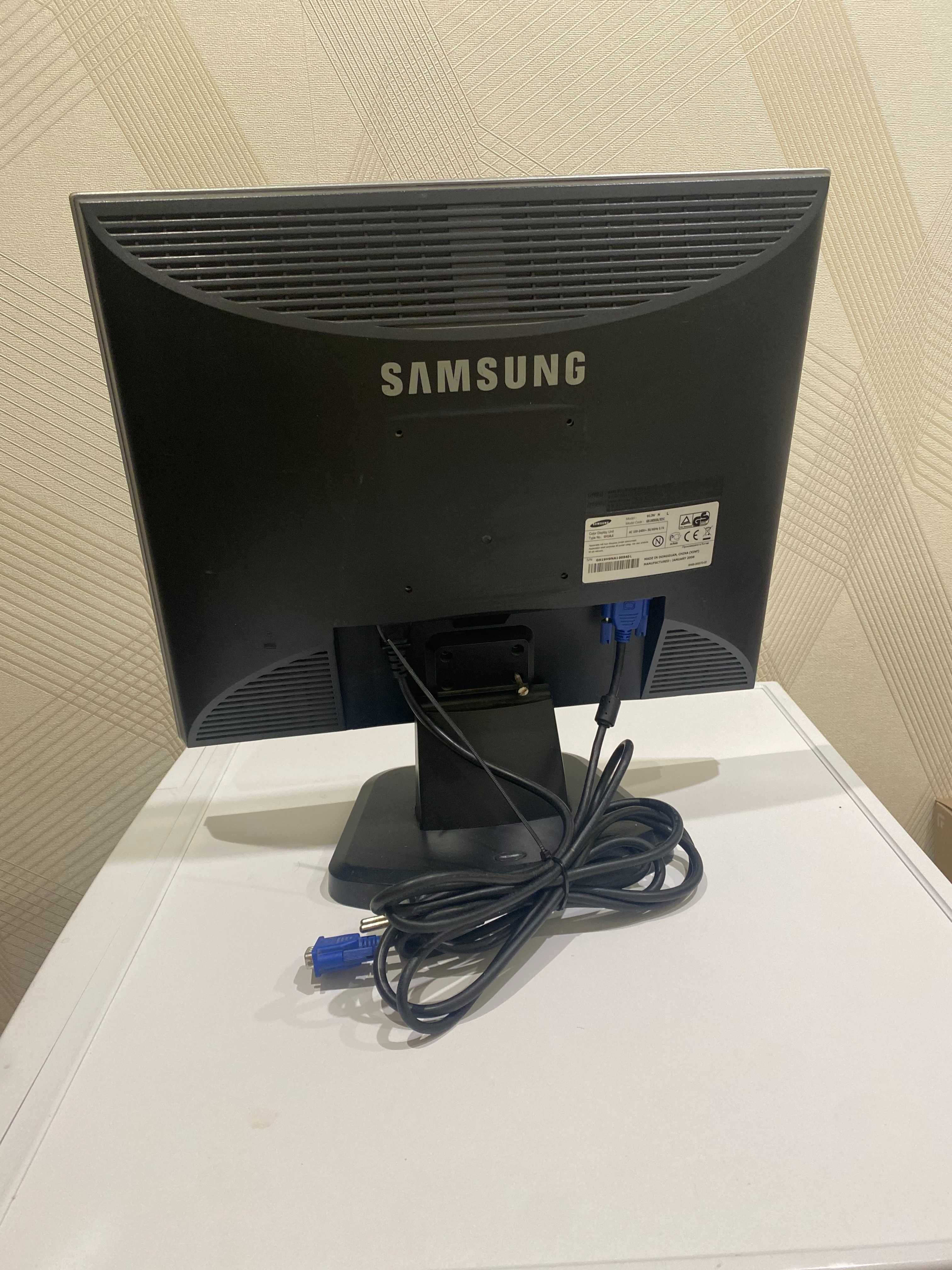 Монітор Samsung SyncMaster 913v - 19' дюймів