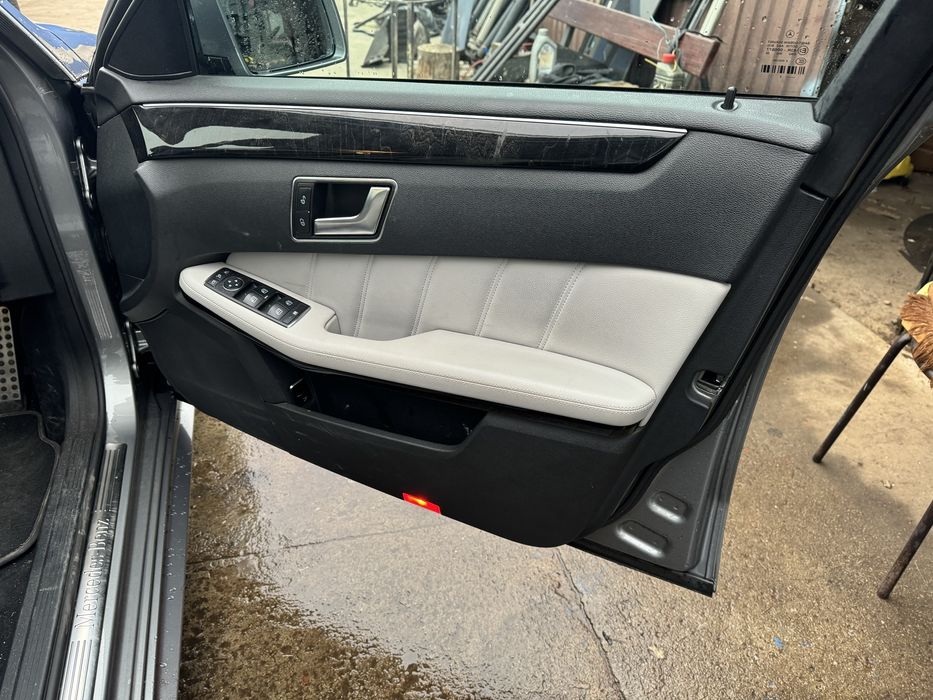 Mercedes W212 e250 cdi шрот автозапчастини розборка om651