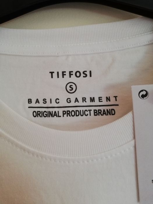 T-shirt branca Tiffosi