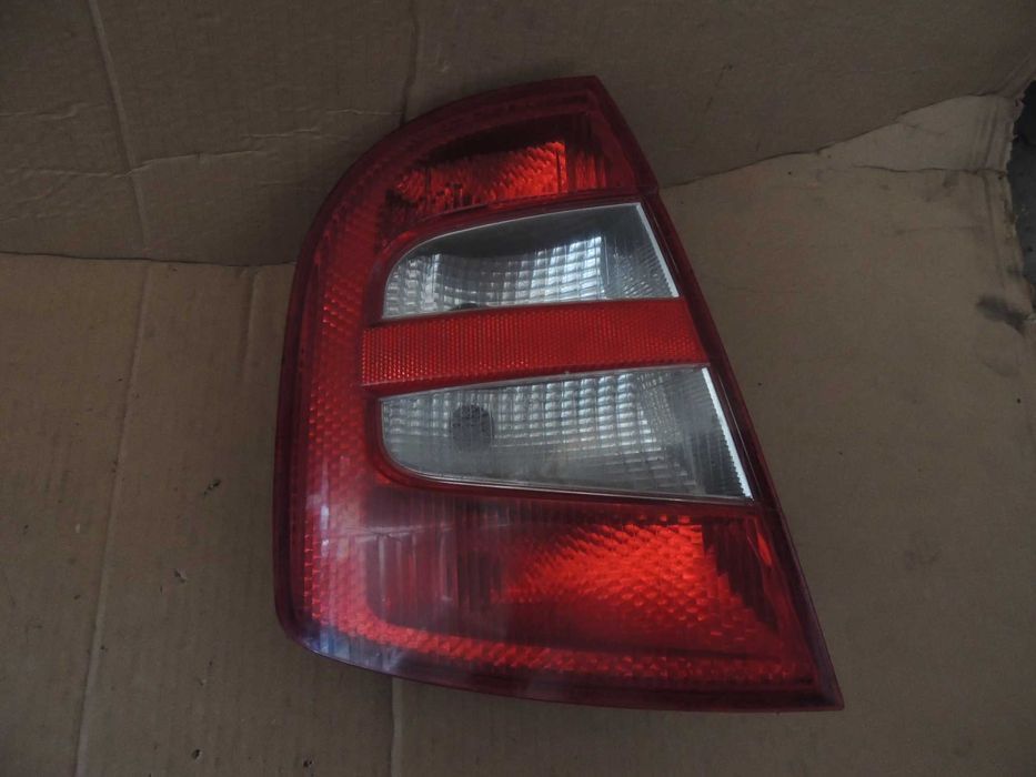 Lampa tył tylna lewa europejska Skoda Fabia I 1 99,00,01,02,03,04 HB