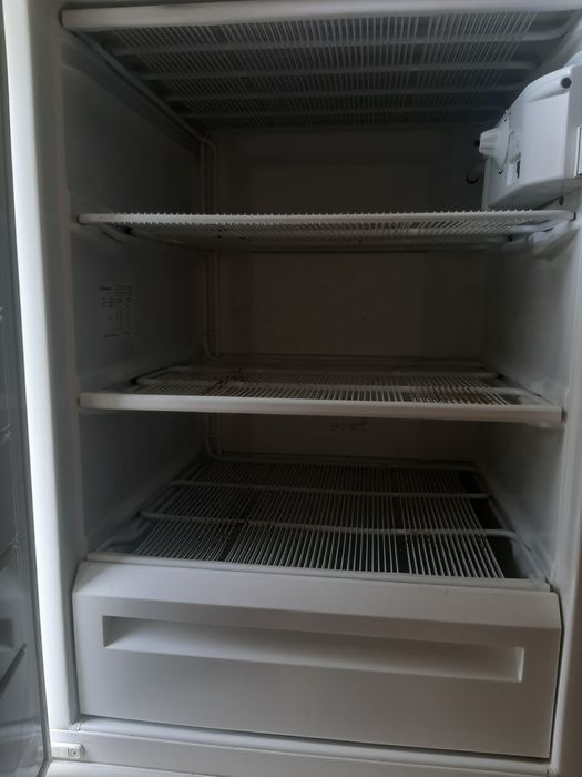 Морозильная камера электролюкс экономия класс а уплотнители не порваны