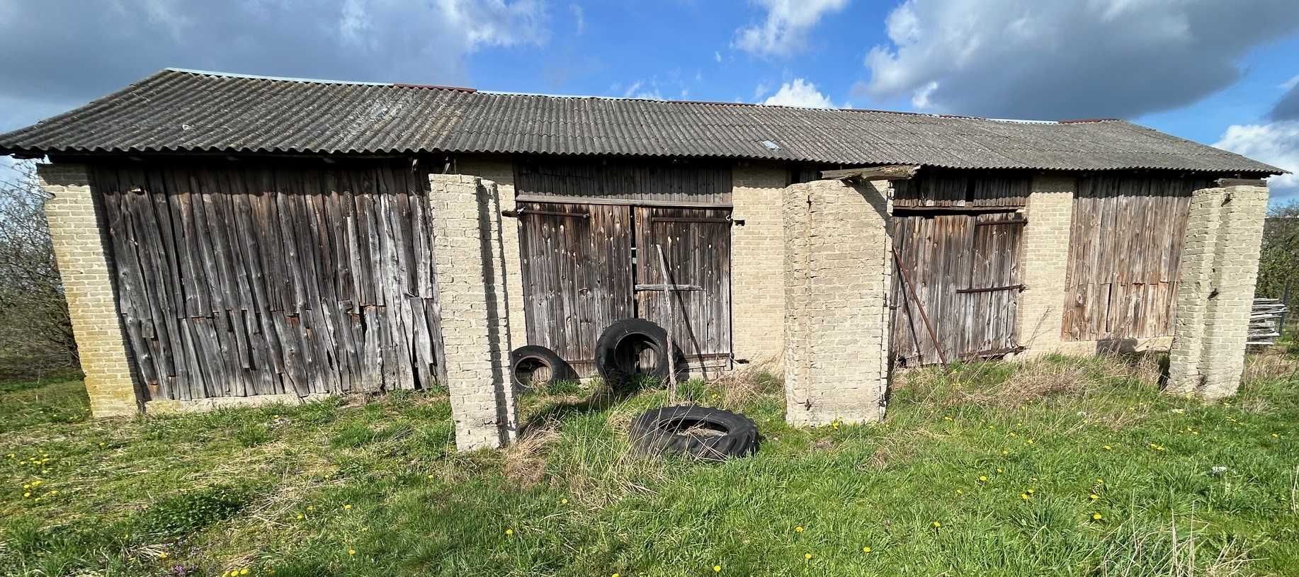 Zabudowania  do rozbiórki za materiał