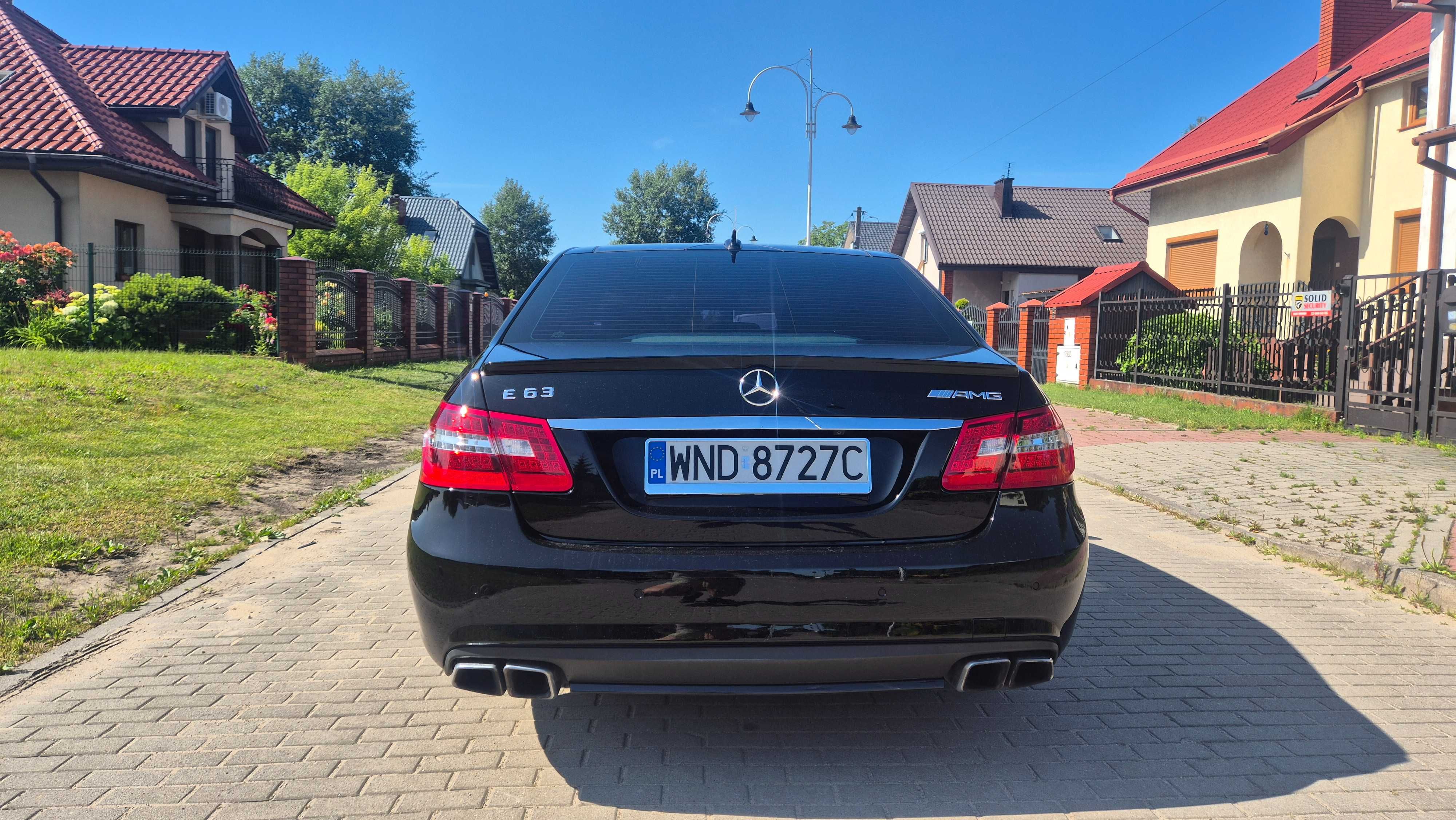 Mercedes E 63 AMG W212 525 km, 2010 rok, zamiana Koparko-Ładowarka