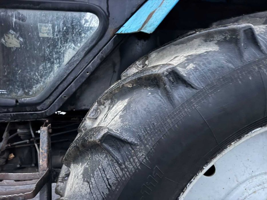 Трактор МТЗ 1221.2