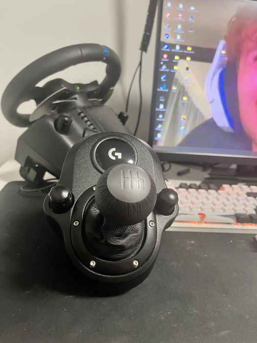 Logitech g29 shifter, pedaly