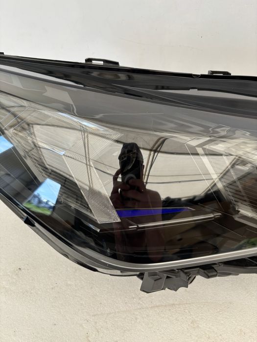 BMW X2 U10 lampa prawy przód prawa przednia FULL LED shadow