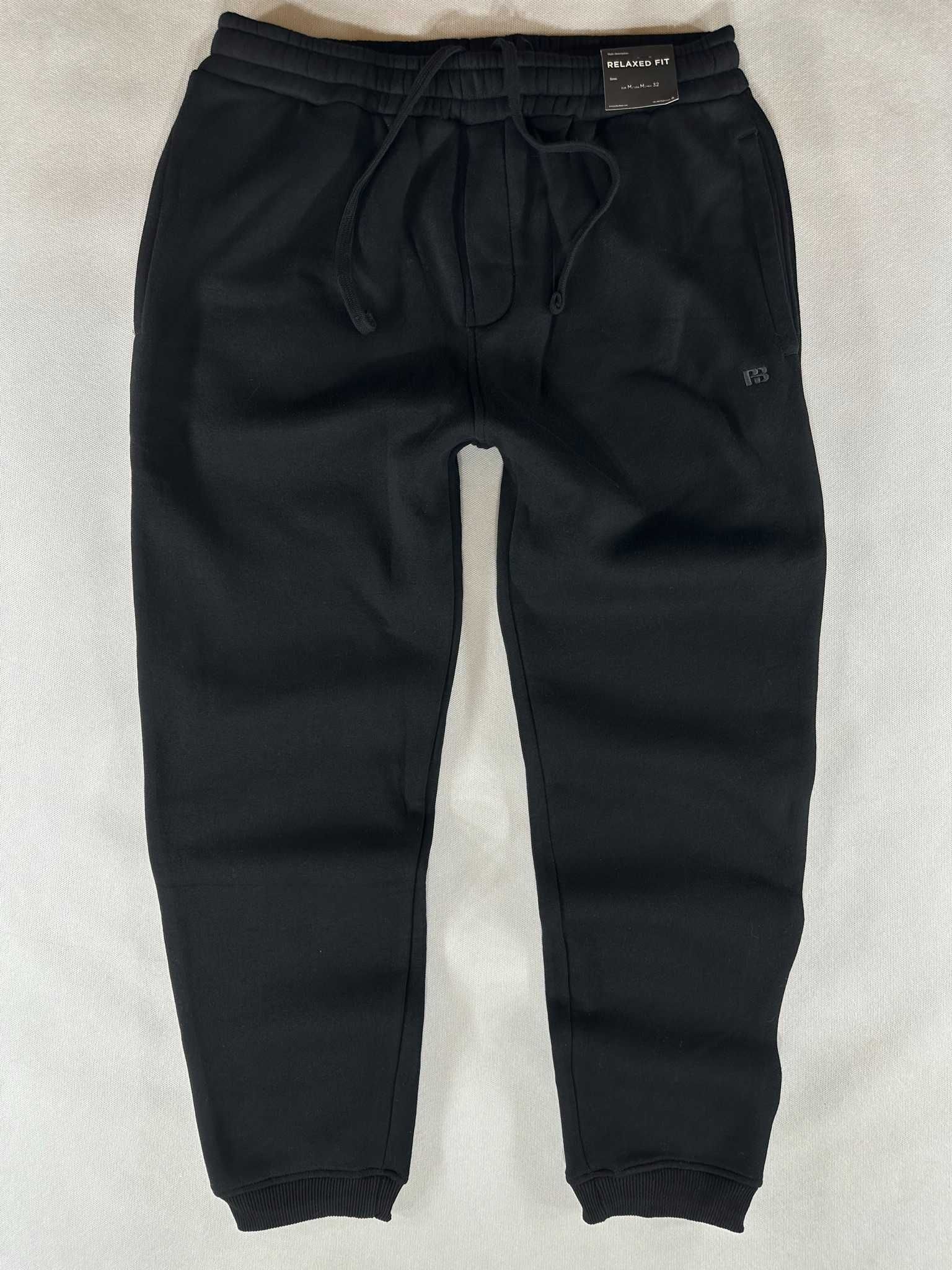 PULL & BEAR spodnie dresowe czarne męskie L