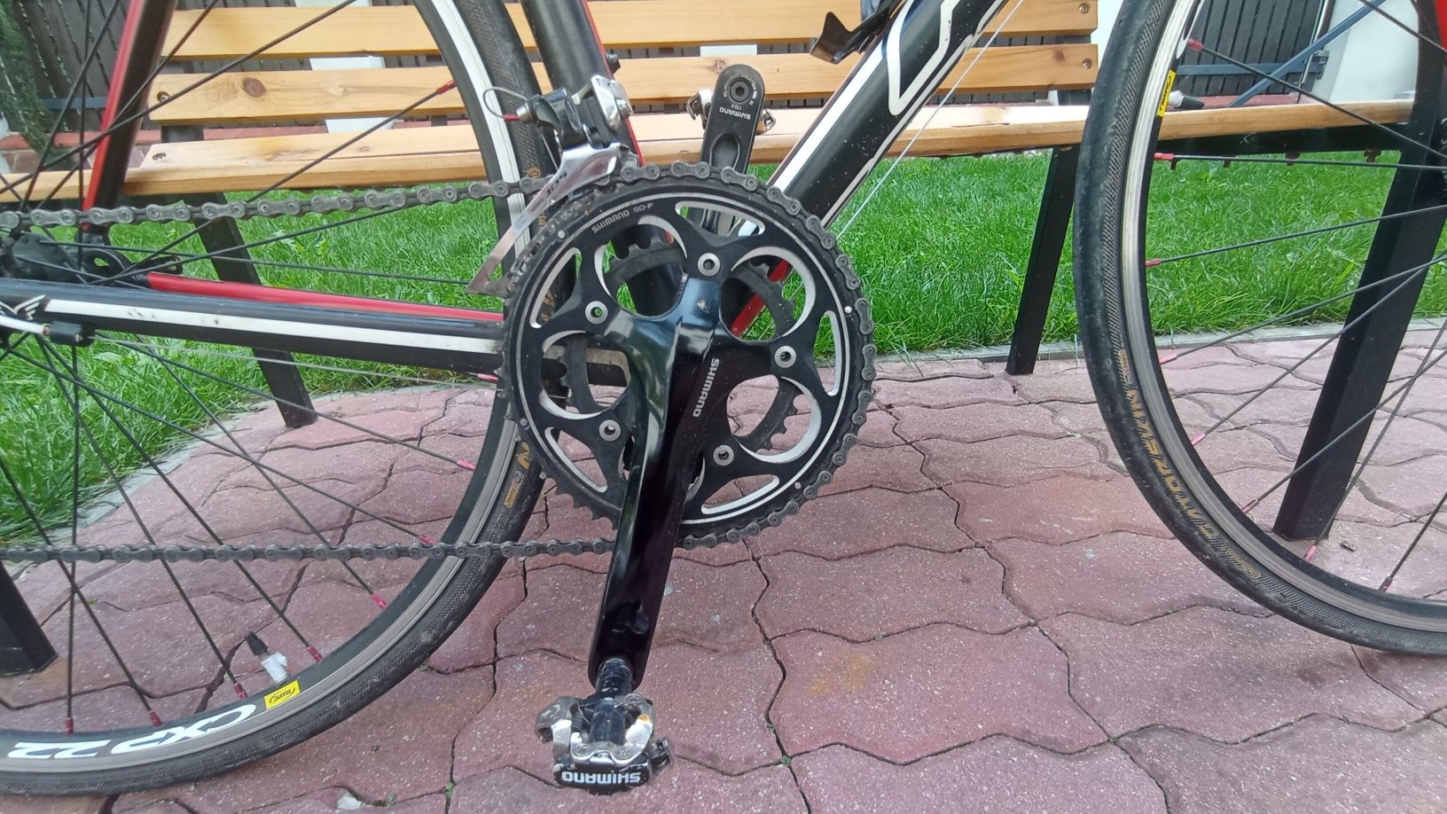Rower szosowy FELT