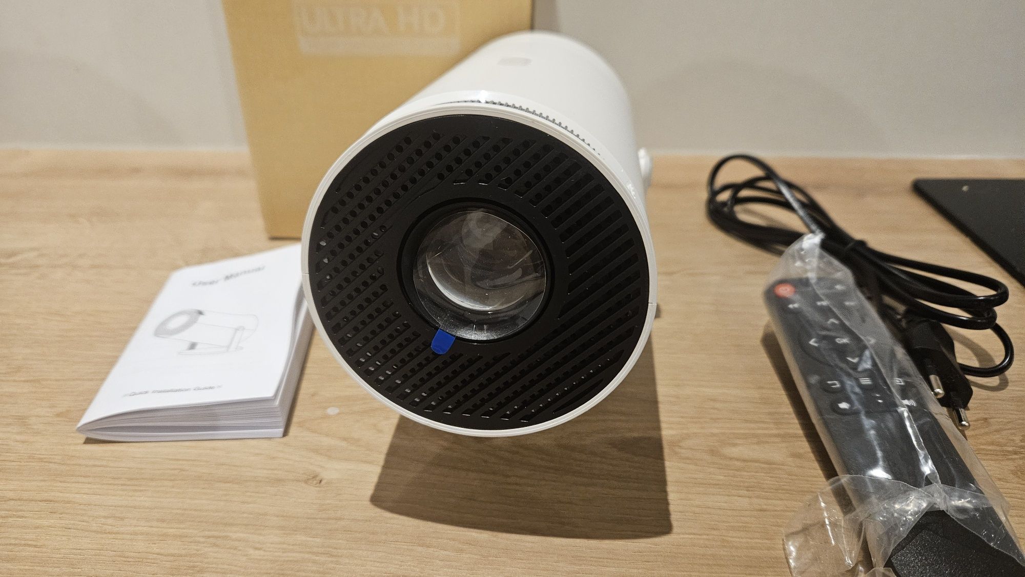Projektor multimedialny,  rzutnik z wifi, Android  NOWY