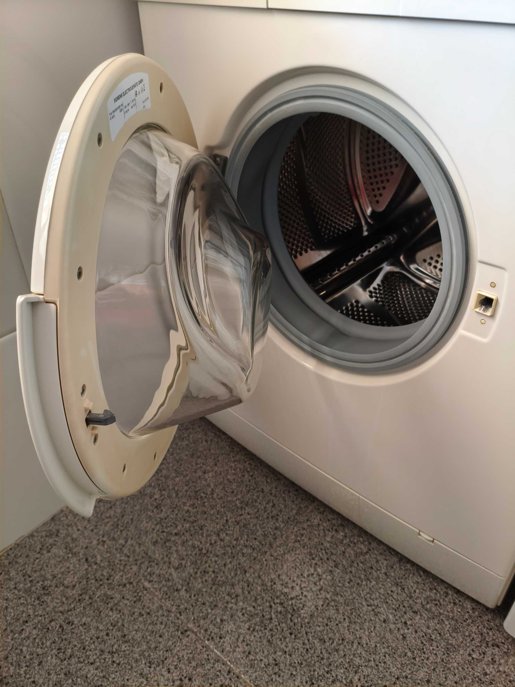 Máquina Lavar Roupa Siemens festival 7Kg/55l/A+A E12-47 1.200 rotações