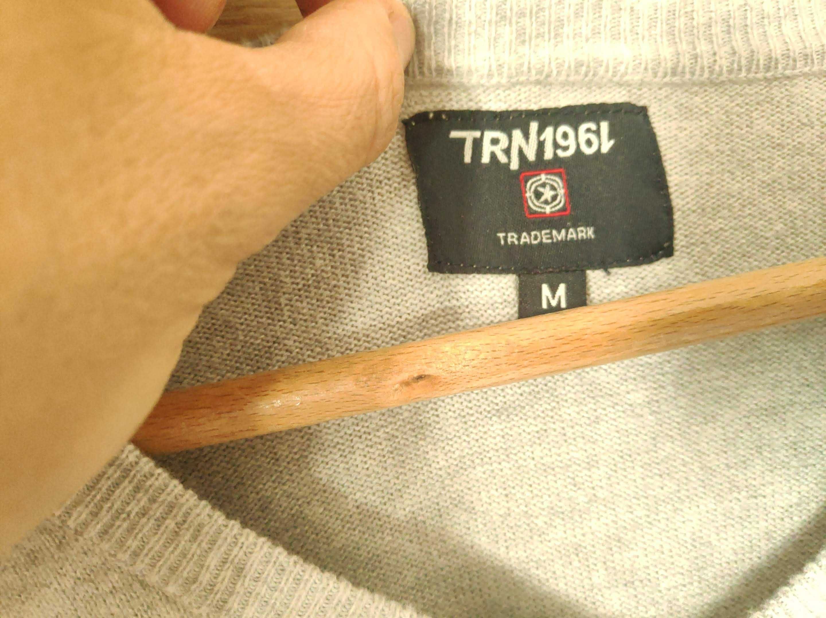 Jasnoszary sweter TRN, rozmiar M