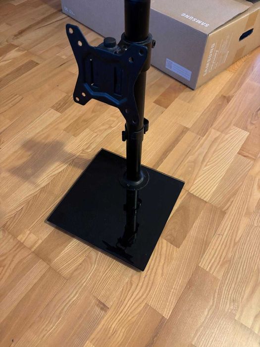 MONITOR SAMSUNG 32 144HZ 1ms ODYSSEY G5 + Vesa Mount