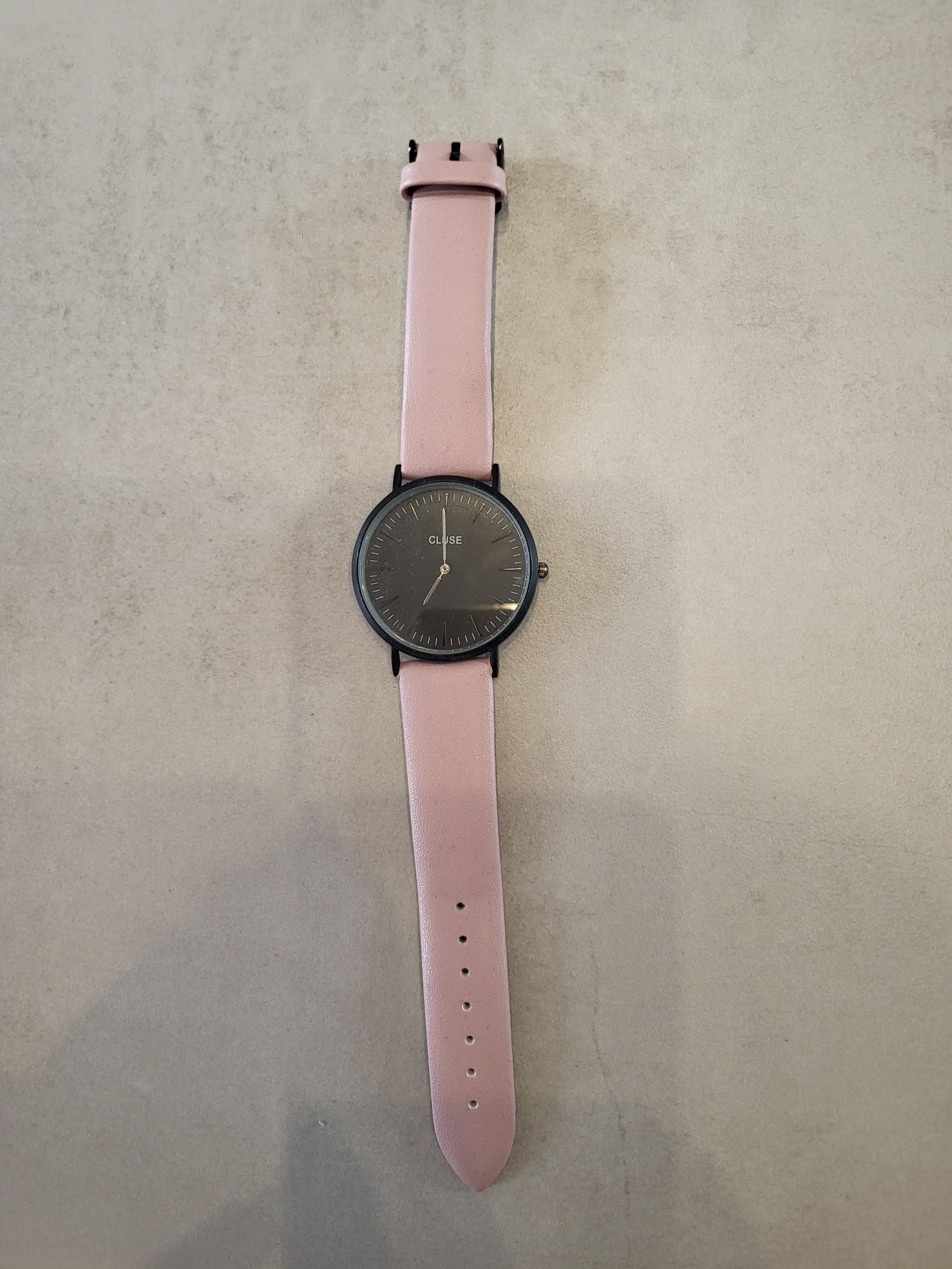 Zegarek CLUSE czarny z różowym paskiem