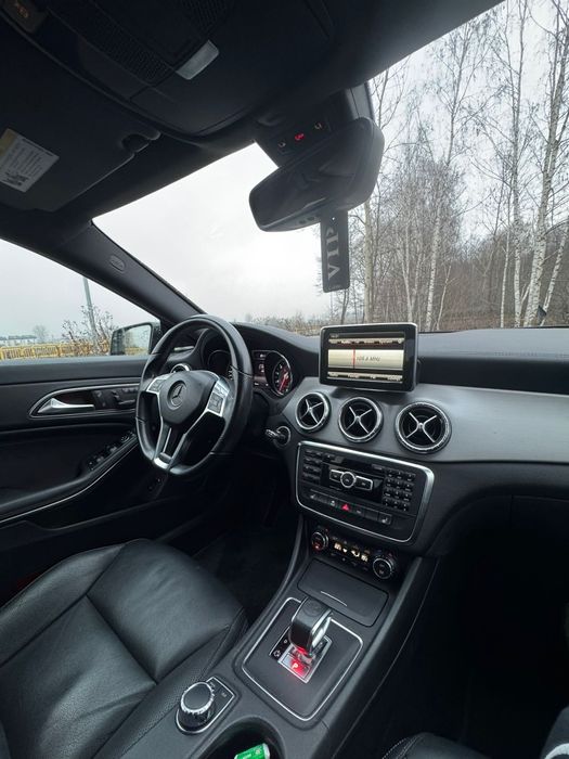 Mercedes Benz CLA 45 4matic 7G-DCT