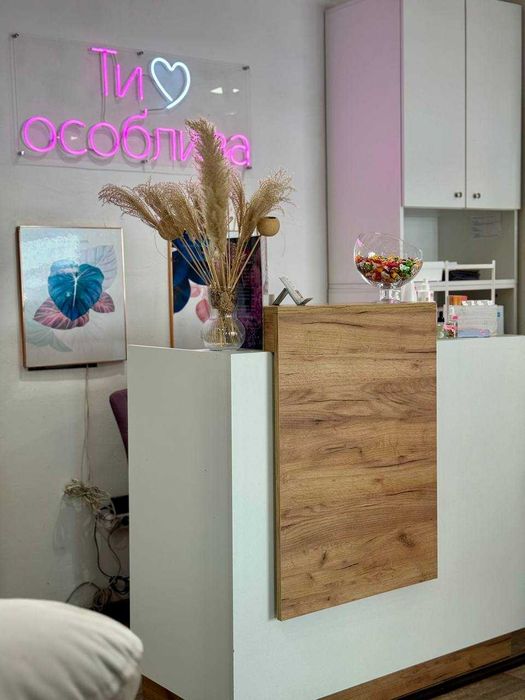 Продам действующий бизнес - маникюрная студия. Окупаемость 12 мес