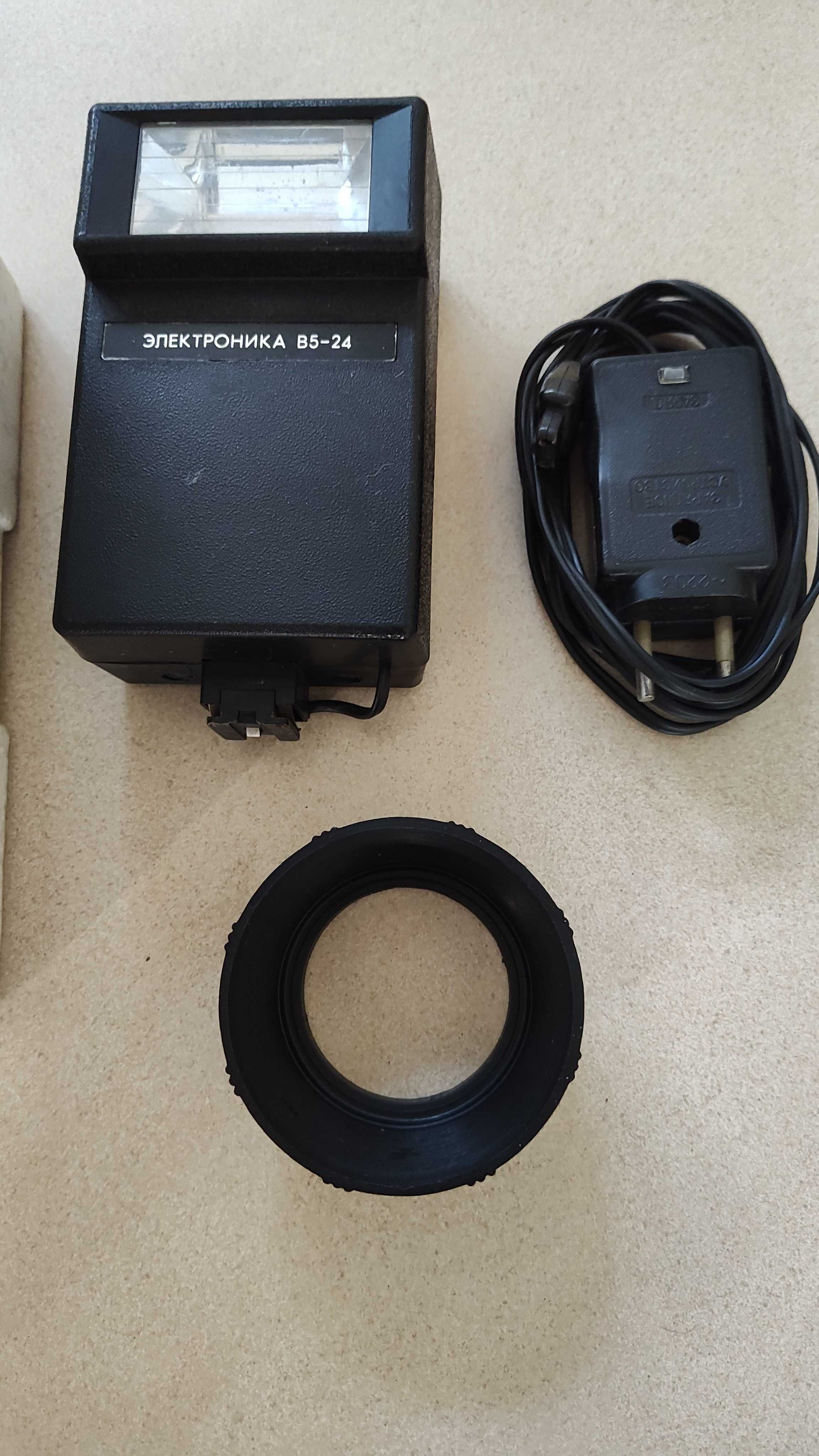 Aparat Zenit 12 XP z lampą błyskową