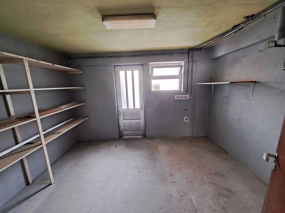 Garagem armazem 100m2 Giesta