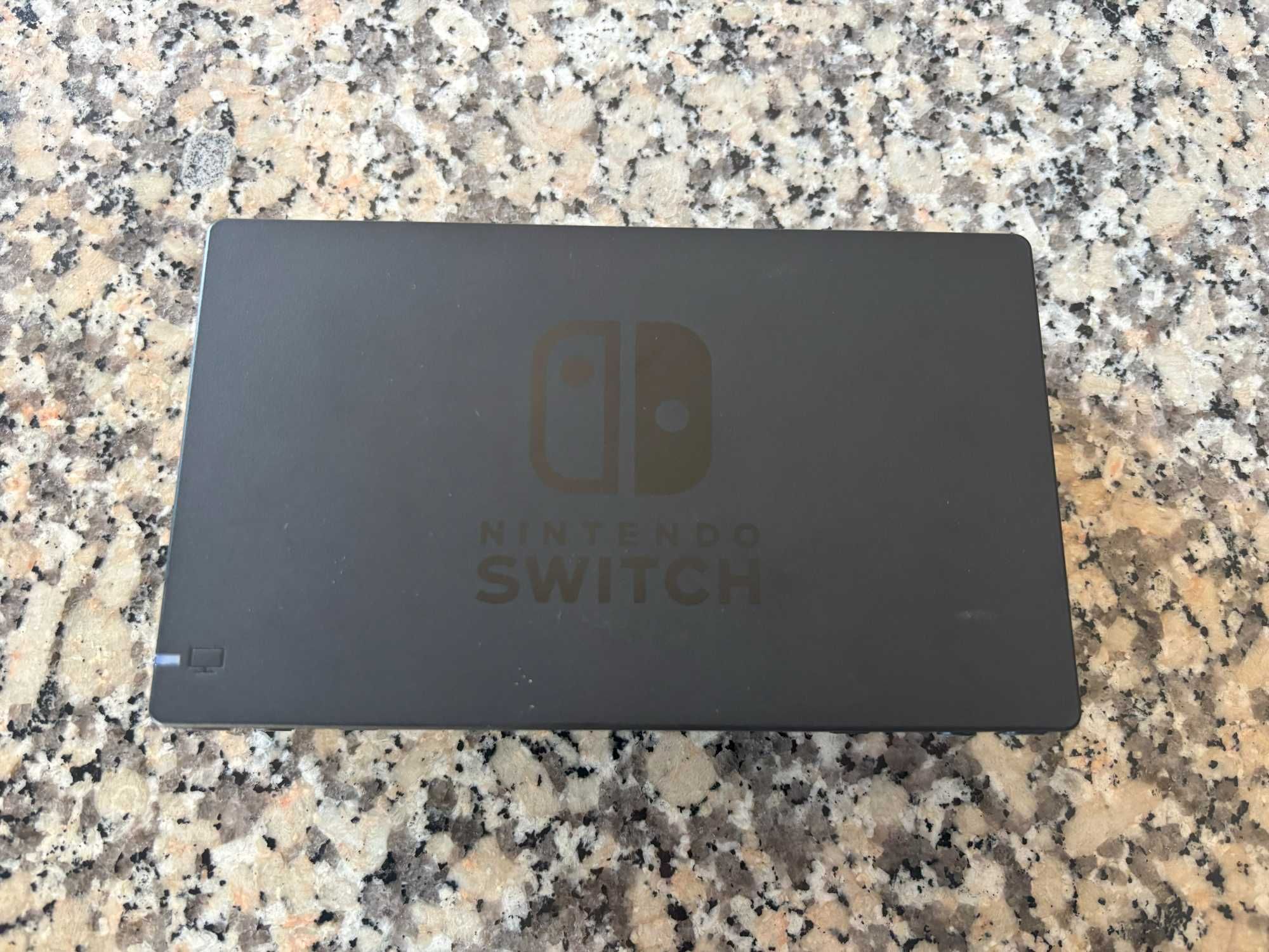 Nintendo Switch – Com Acessórios e Jogo Nintendo Switch Sports