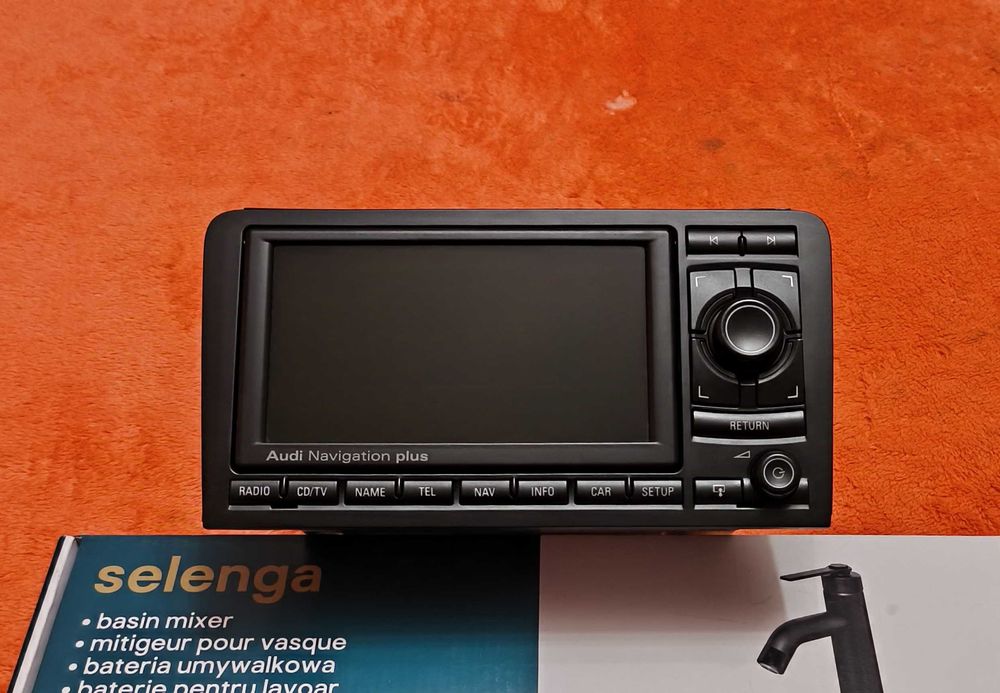 Rns-e Rns-e LED Audi A3 S3 8p Audi Navigation plus + kod Kosz 2Din !