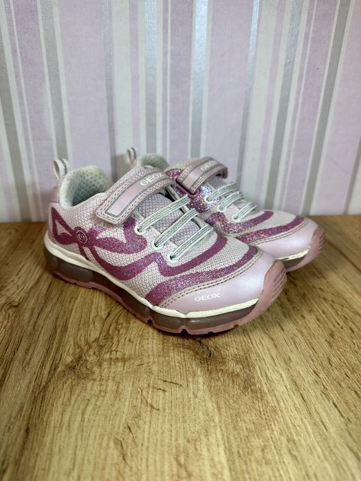 Кроссовки Geox 28 р