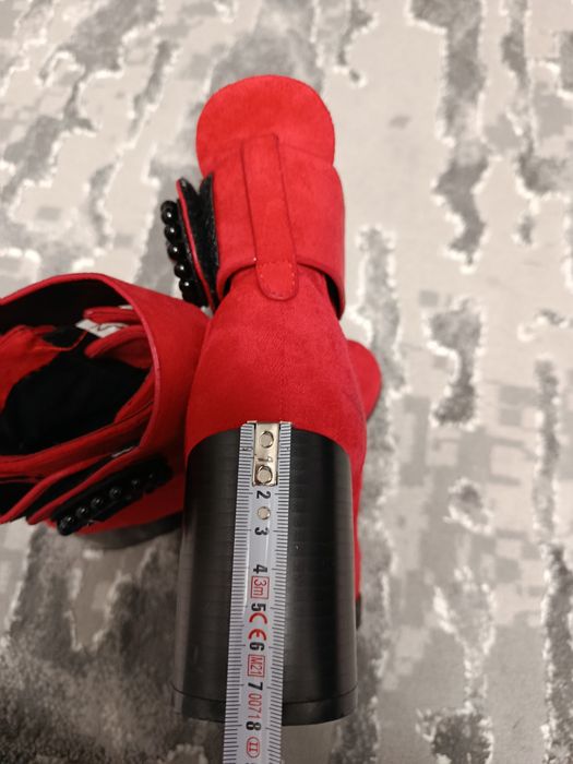 Ботильйони жіночі, ботінки, черевики