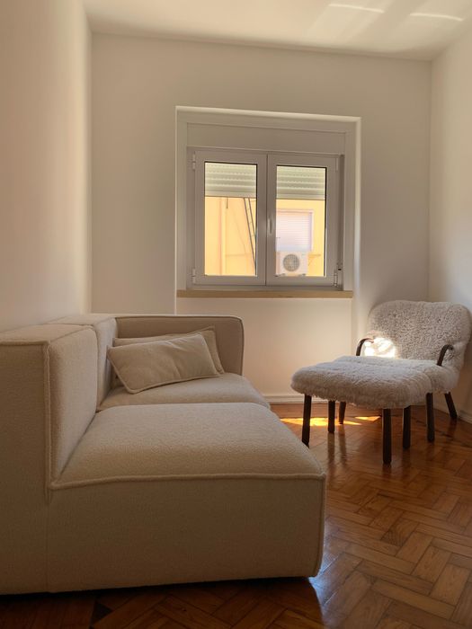 Sofá em tecido Bouclé