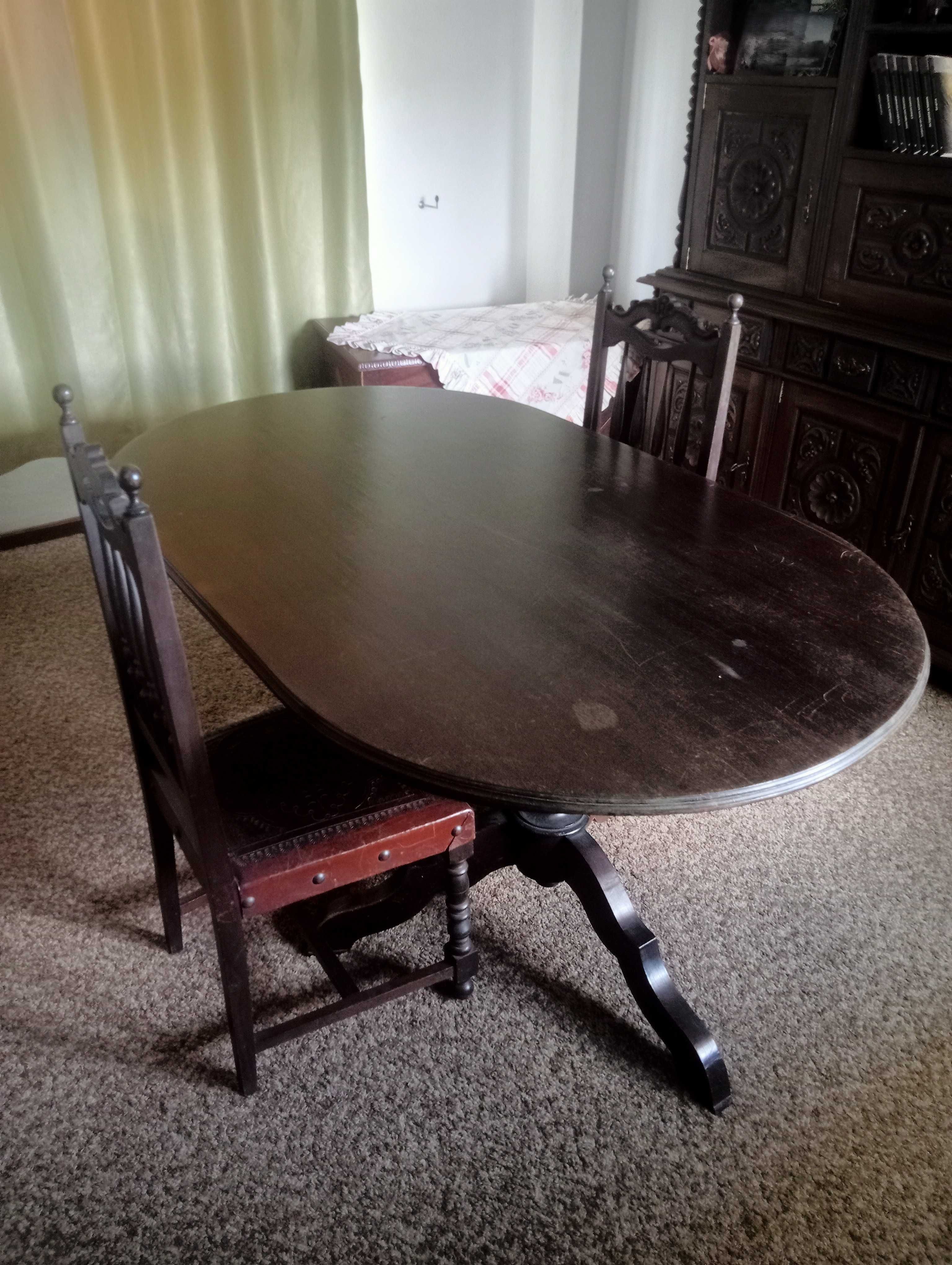 Conjunto móvel + mesa + cadeiras