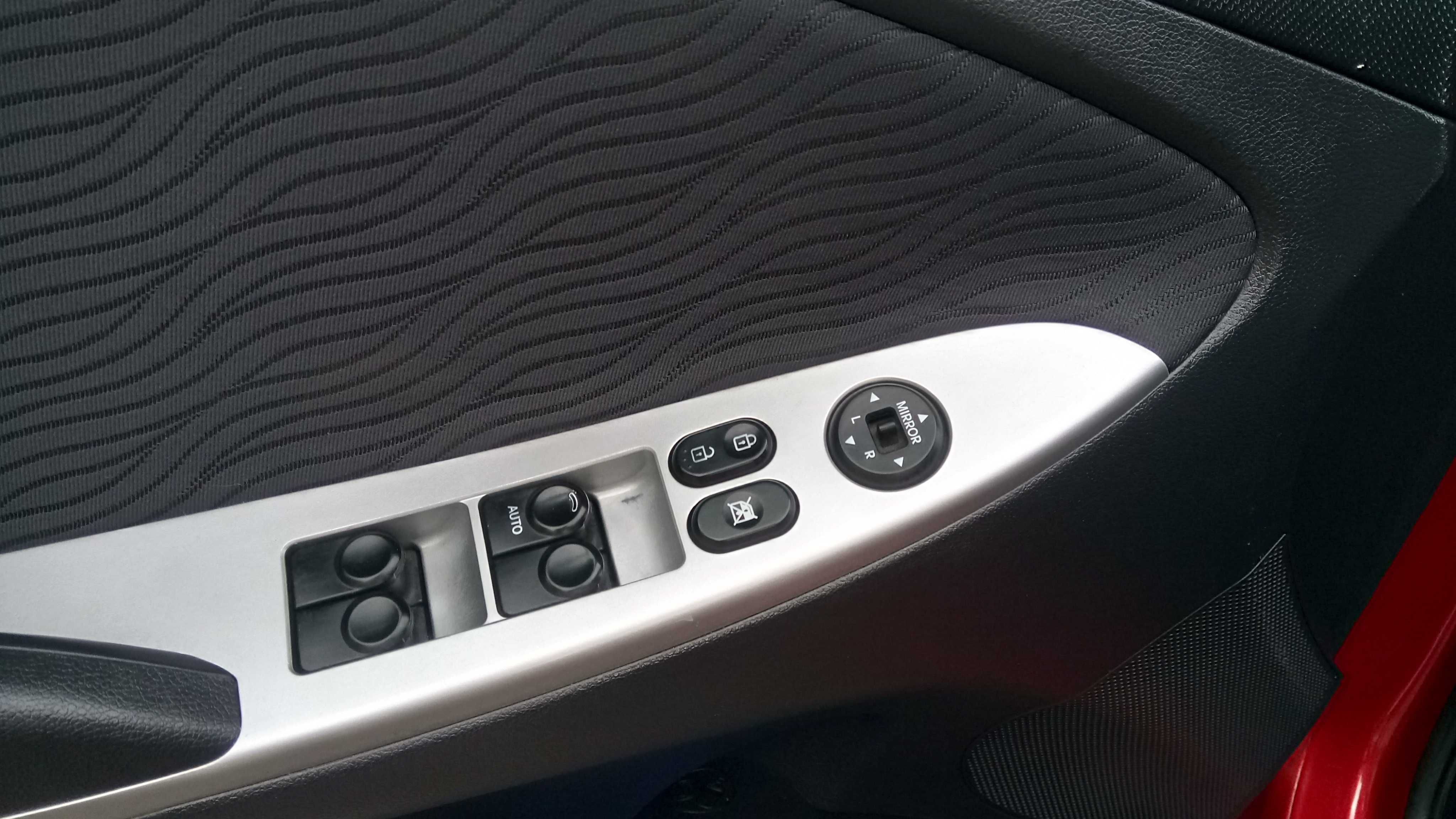 Хюндай акцент автомат 1,6 бензин Hyundai Accent automat 2011 год авто