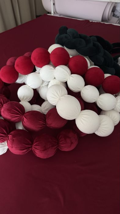 Буси новорічний декор фасади