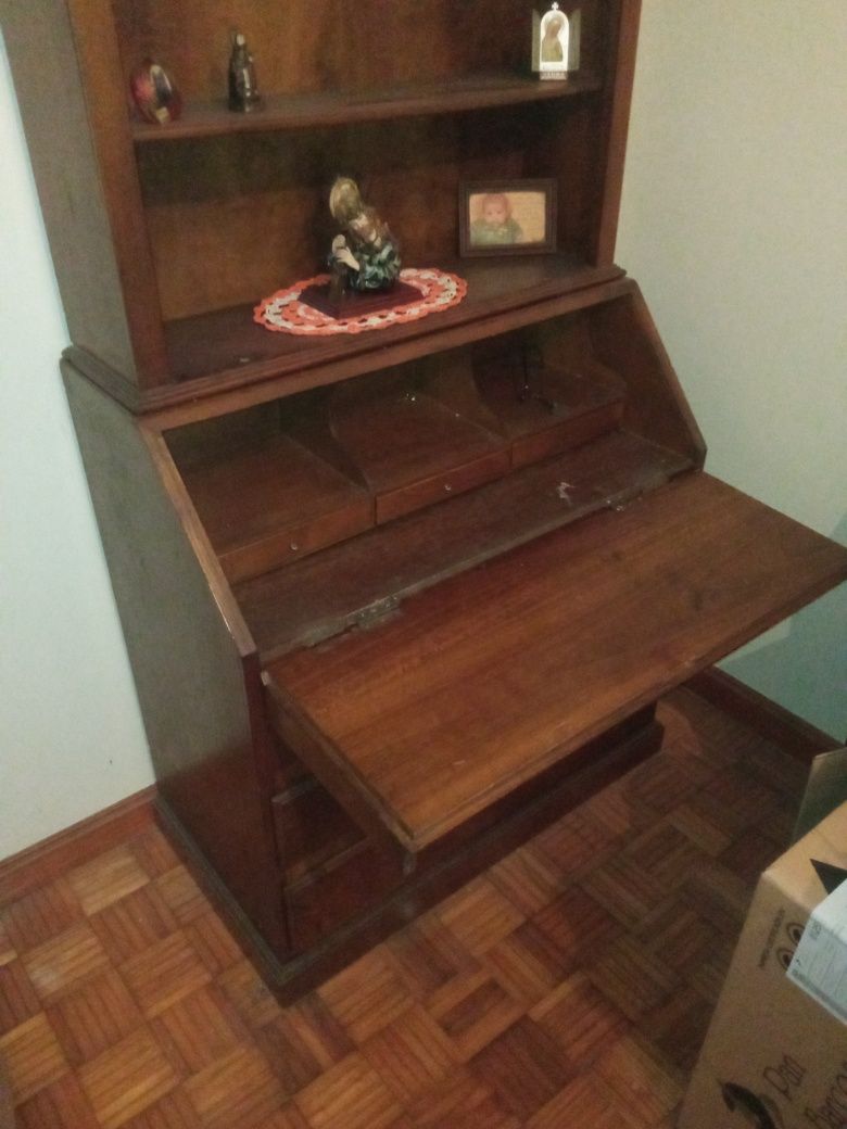 Móvel secretária