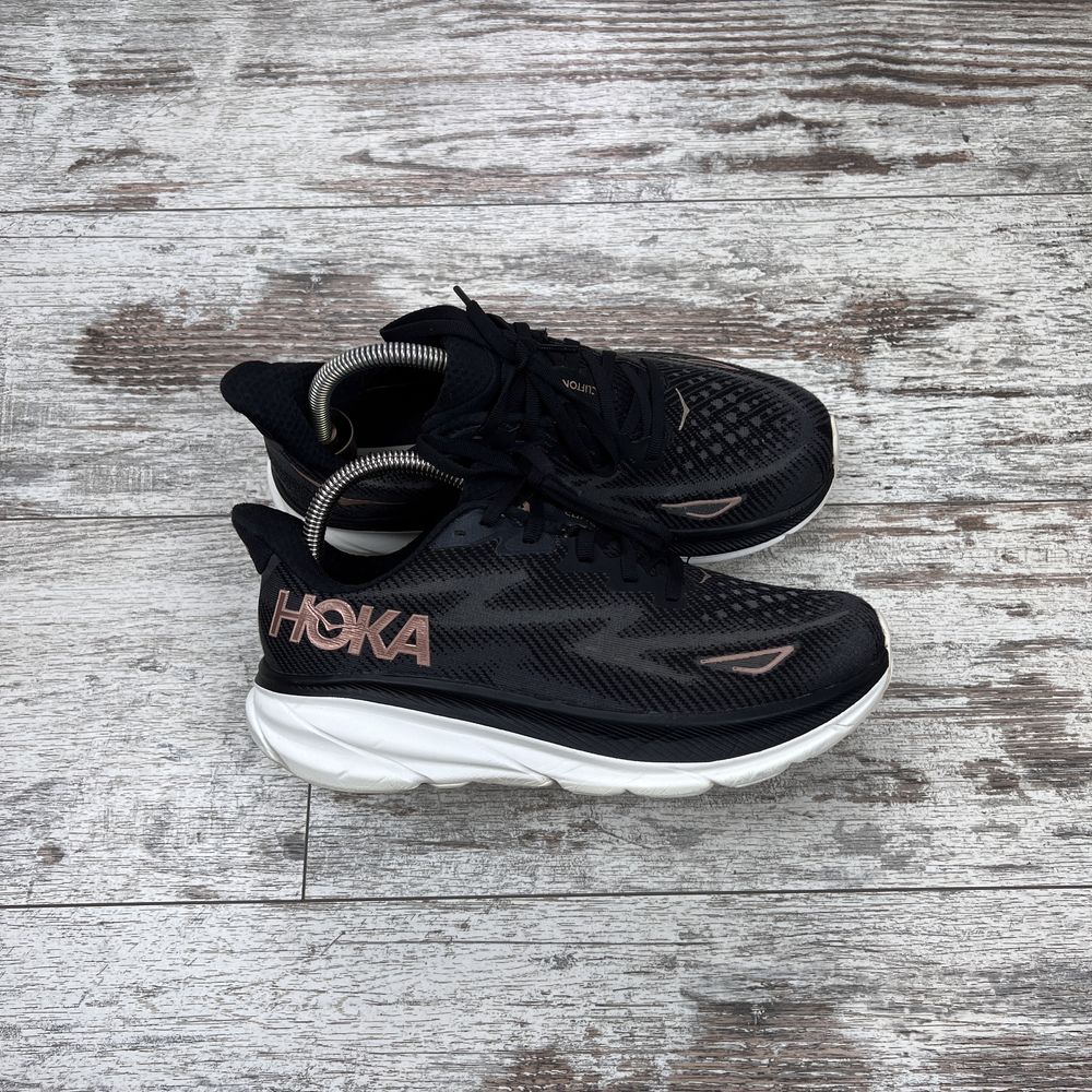 Кросівки Hoka Clifton 9 1132211 розмір 40 оригінал