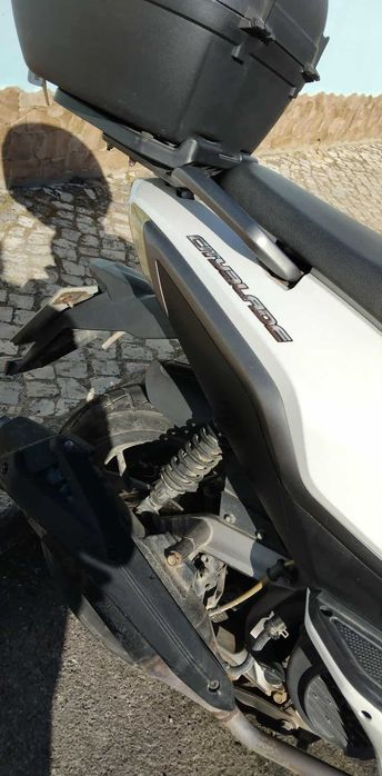 Vende-se moto cooter 125