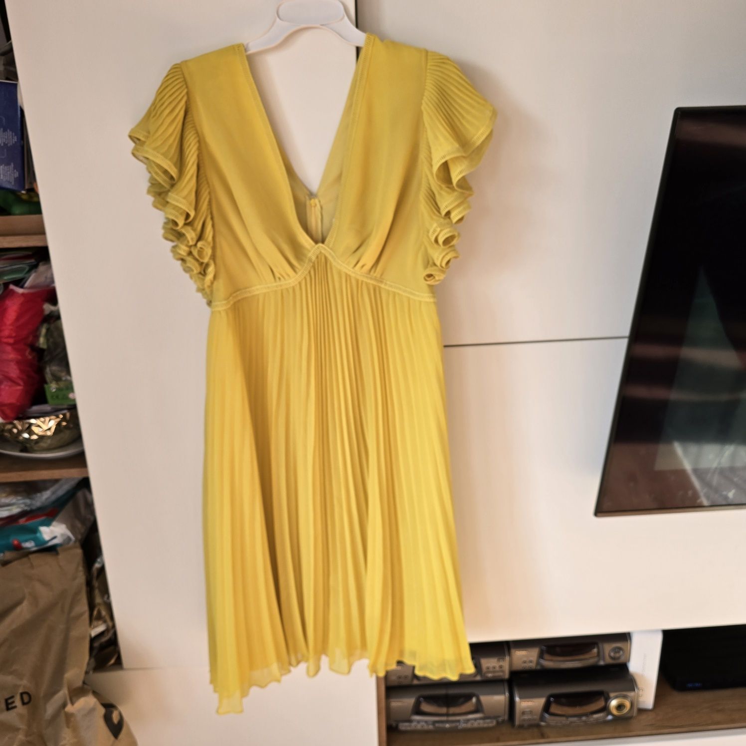 Sukienka letnia v by very 44 xxl plisowana midi koktajlowa asos krótki