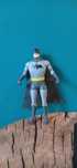 DC Comics NJ Croce Liga Sprawiedliwych szary Batman z peleryną figurka