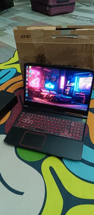 Игровой ноутбук Acer 15.6/Core i/16DDR/512SSD/RTX2060 6GB