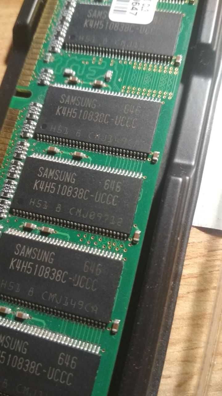 Samsung DDR 512 DIMM PC3200U-30331-Z CL3