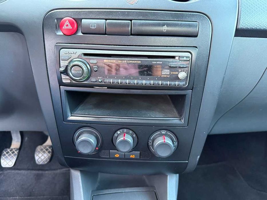 Seat Ibiza 1.2i 12v 70Cv 170.000Km Selo Barato 03/2007