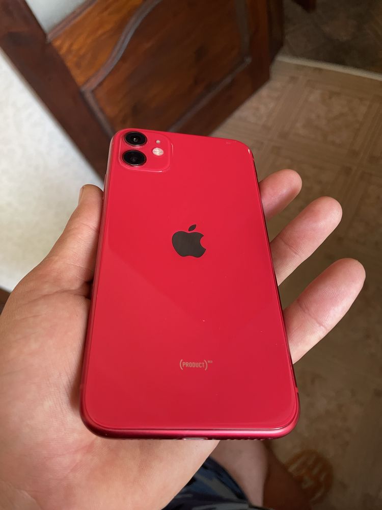 Айфон 11 на 256гб iPhone