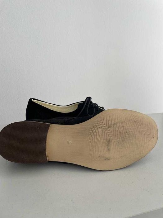 Pół buty sznurowane damskie.