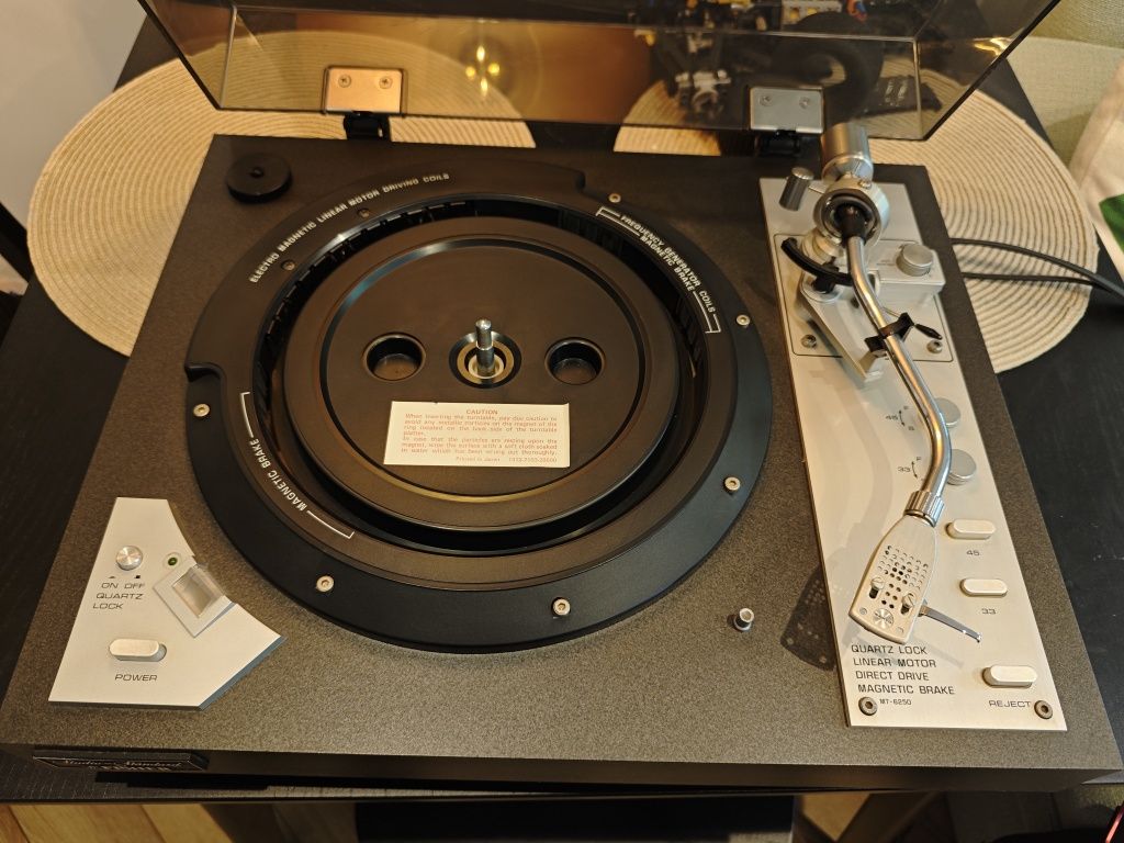 Gramofon Fisher MT-6250 Studio Standard - Quartz Lock, Direct Drive